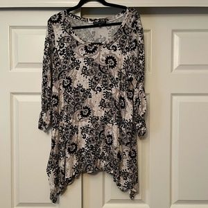 LORD & TAYLOR | Black & Cream Paisley Blouse